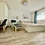 Apartman New Sunny 30 M2 In Area With Parking *