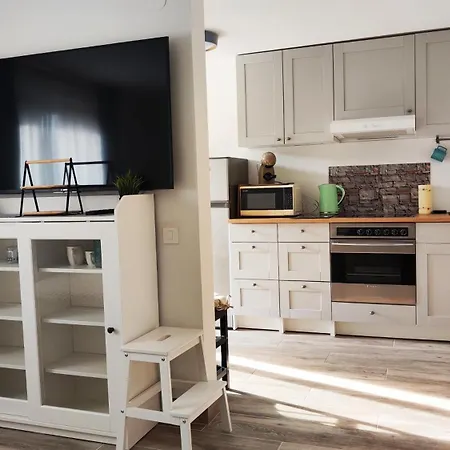 New Sunny 30 M2 In Area With Parking * לובליאנה