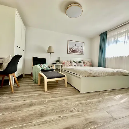 דירה New Sunny 30 M2 In Area With Parking *